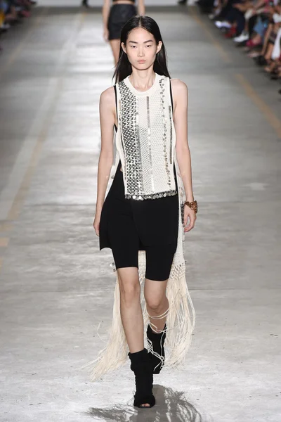Look 37